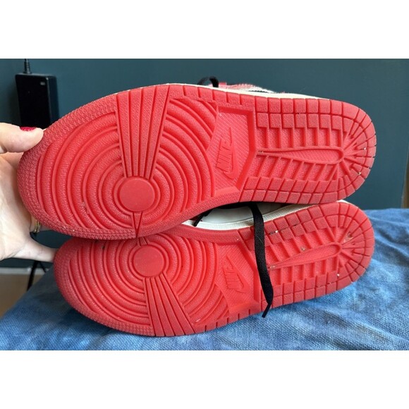 Jordan 1 Retro OG x Marvel High Next Chapter Size 7 Men's - Picture 10 of 13